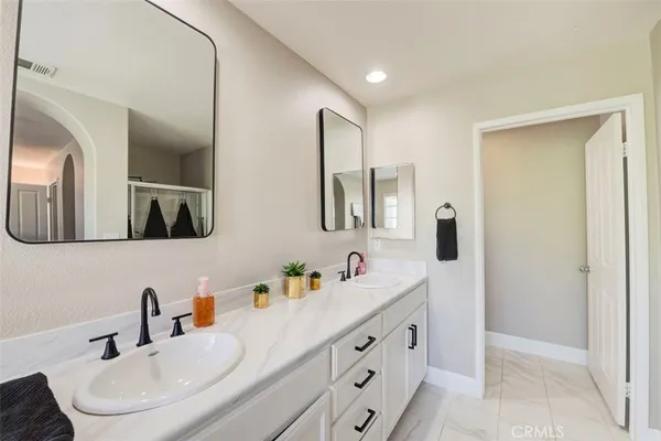 $695,000 | 483 Klamath Street, Corona, CA 92878