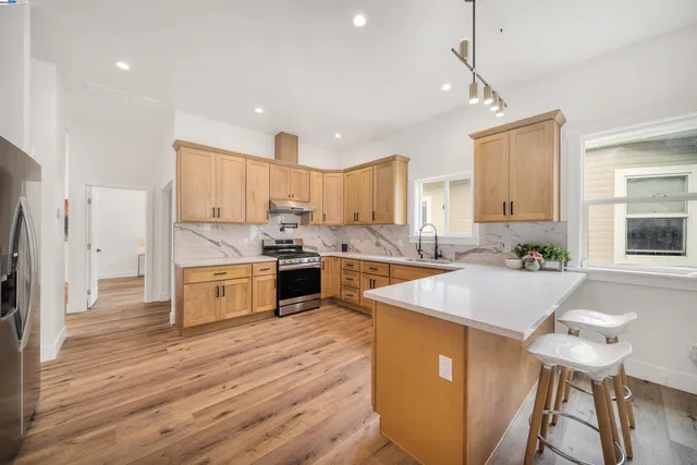 $1,095,000 | 3031 Logan Street, Oakland, CA 94601