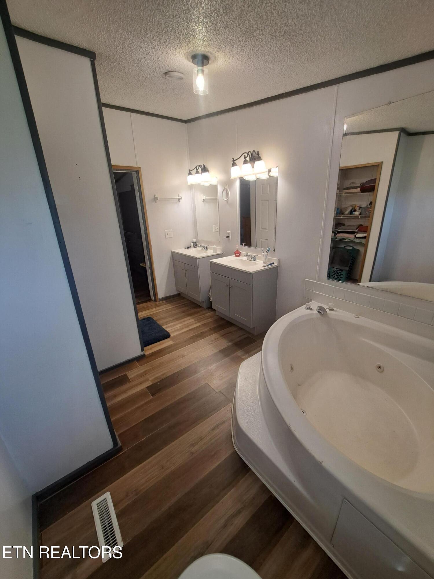 1032 Grassy Knob Road Robbins, TN 37852 - Photo 5 of 13 1000000307