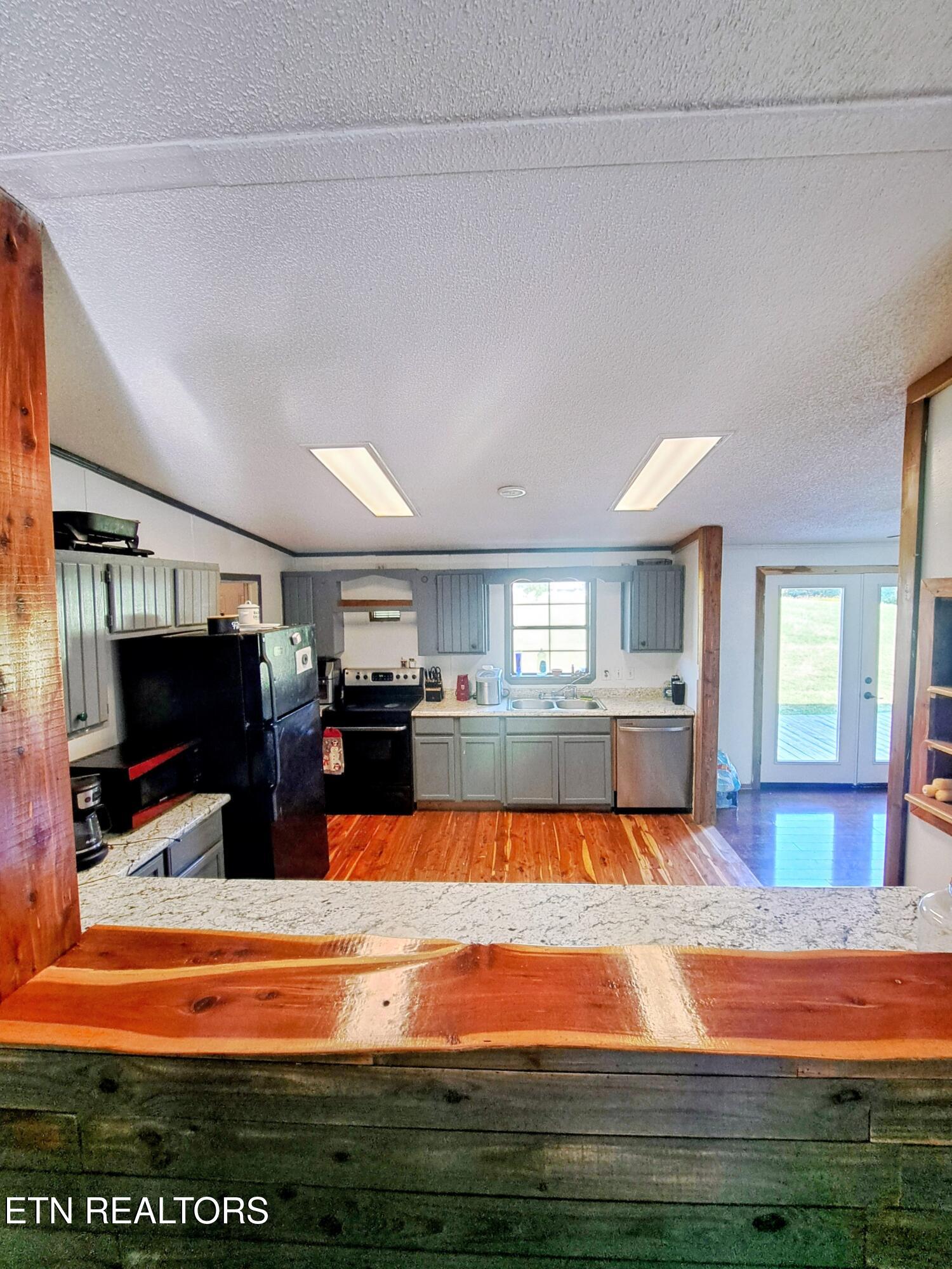 1032 Grassy Knob Road Robbins, TN 37852 - Photo 8 of 13 1000000333