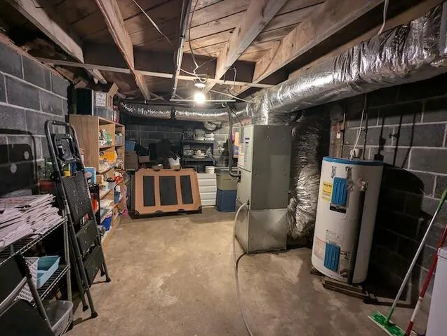 $205,000 | 825 Macks Mountain Road Northwest, Indian Valley, VA 24105