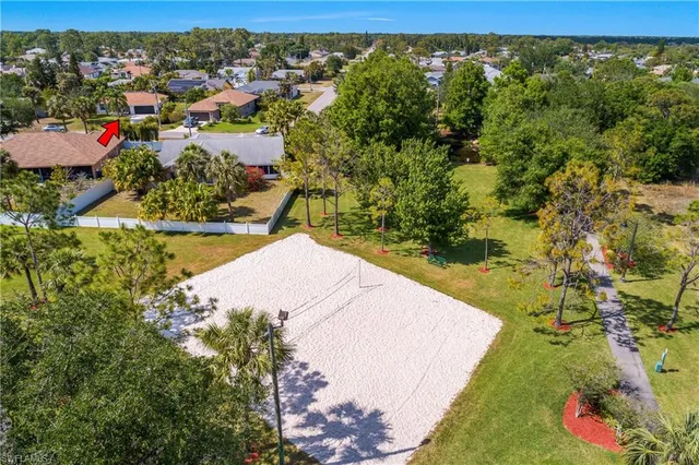 $359,000 | 2524 Dora Court, Lehigh Acres, FL 33971