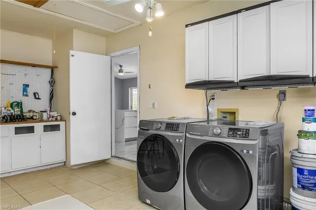 $359,000 | 2524 Dora Court, Lehigh Acres, FL 33971