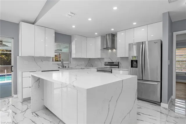 $359,000 | 2524 Dora Court, Lehigh Acres, FL 33971