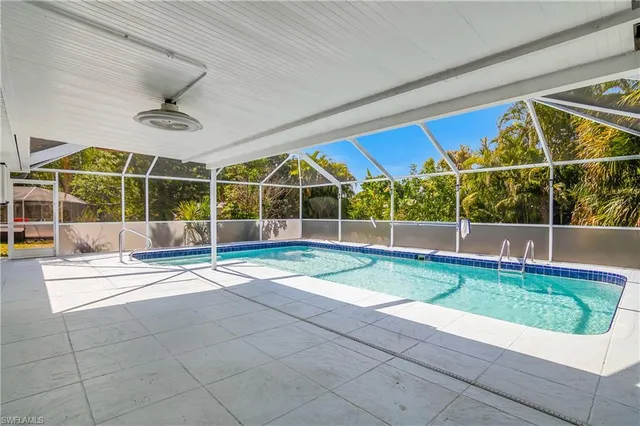 $359,000 | 2524 Dora Court, Lehigh Acres, FL 33971