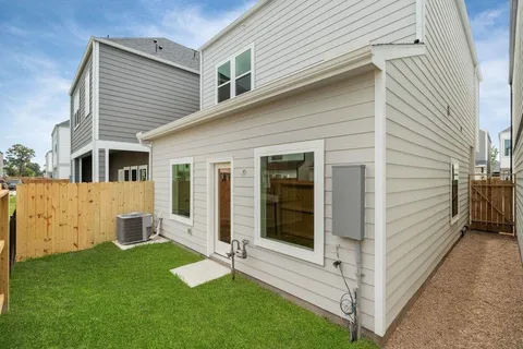 $279,990 | 413 Stonework Sage Lane, Houston, TX 77076