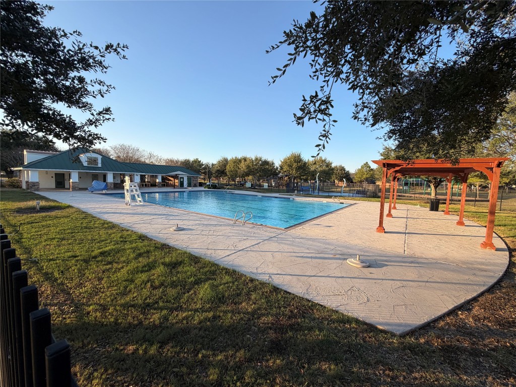 507 Summer Arbor Circle Rosenberg, TX 77469 - Photo 28 of 29 Community Pool