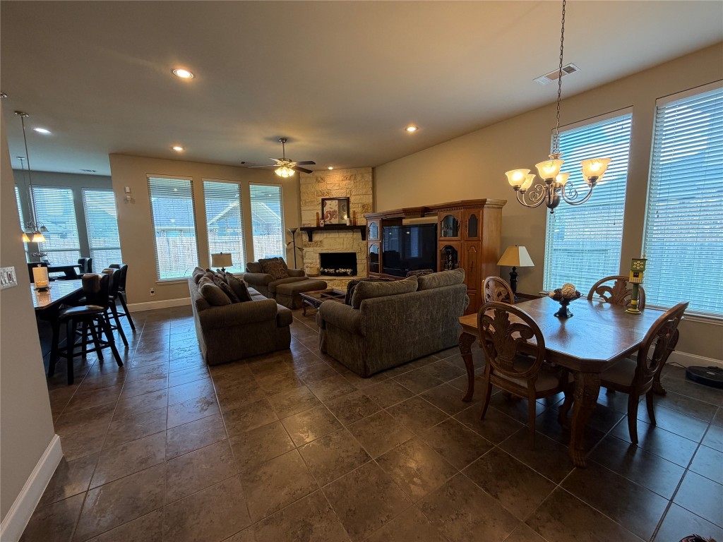 507 Summer Arbor Circle Rosenberg, TX 77469 - Photo 7 of 29 LIVING ROOM