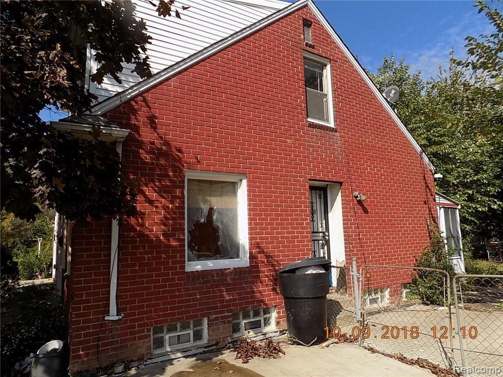 19639 Moross Road Detroit, MI 48224 - Photo 4 of 5