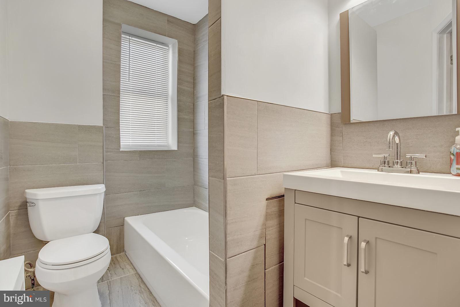 1730 Reed Street Philadelphia, PA 19146 - Photo 22 of 25