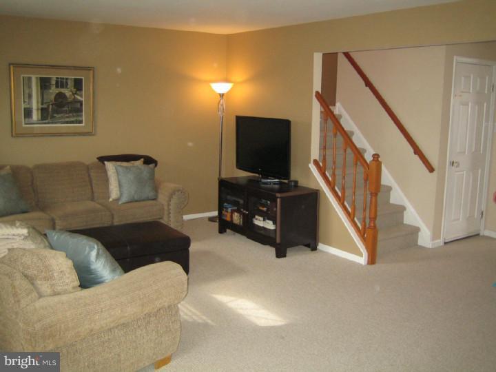2704 Cornell Court Newtown Square, PA 19073 - Photo 17 of 24 Living Room