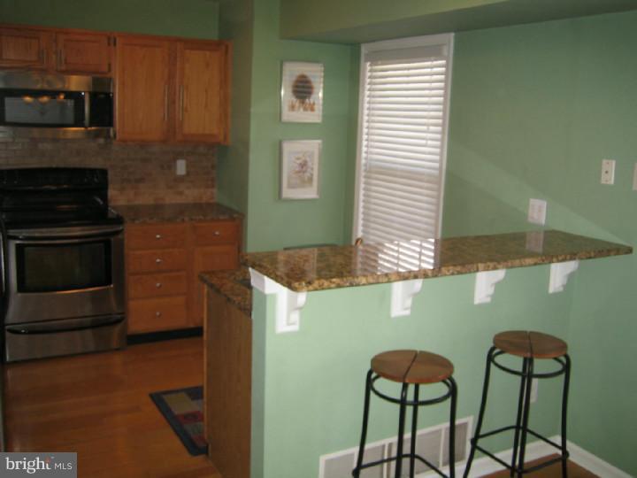 2704 Cornell Court Newtown Square, PA 19073 - Photo 8 of 24 Kitchen