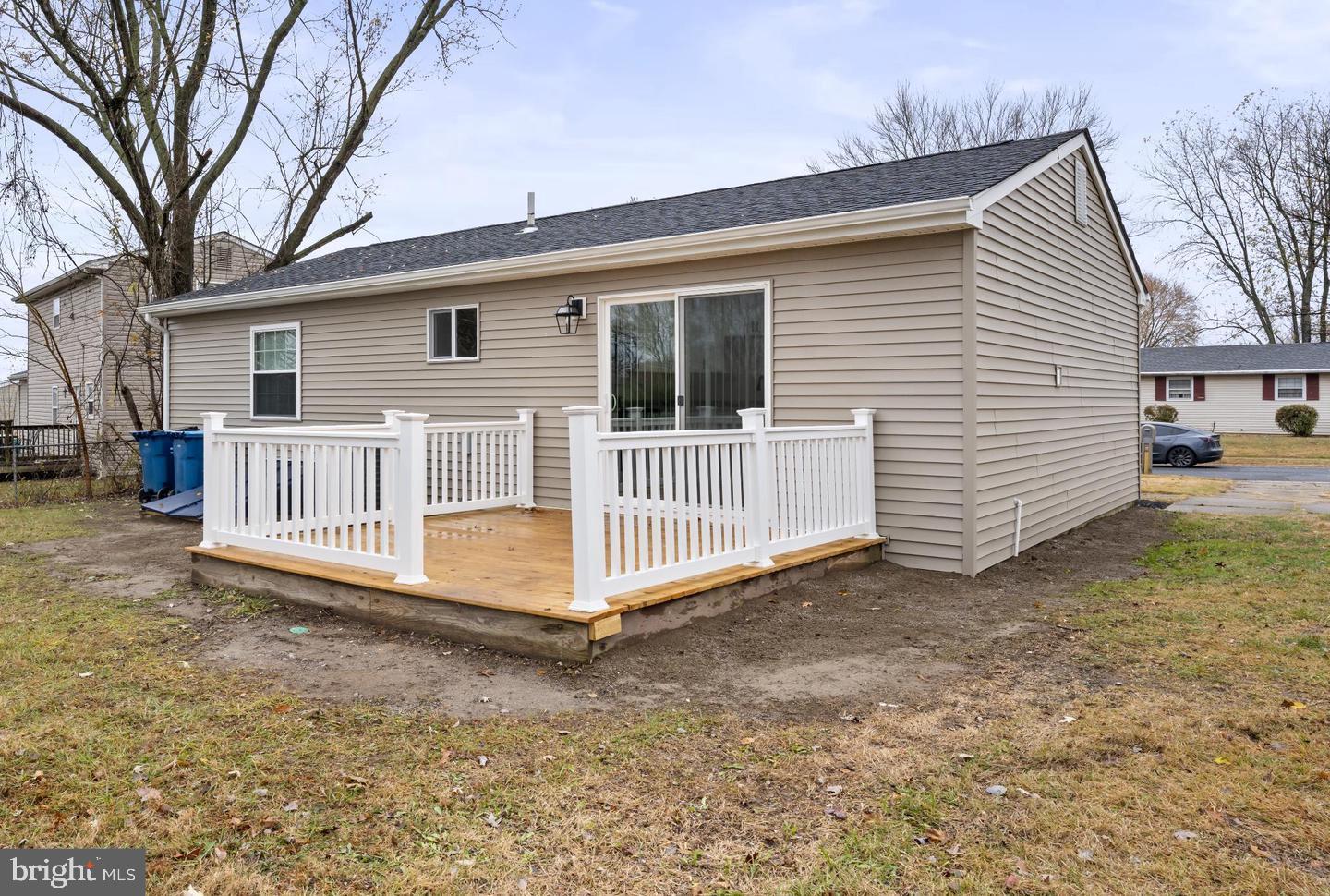 126 Jarmon Road Elkton, MD 21921 - Photo 5 of 21 Charming home with inviting deck space.