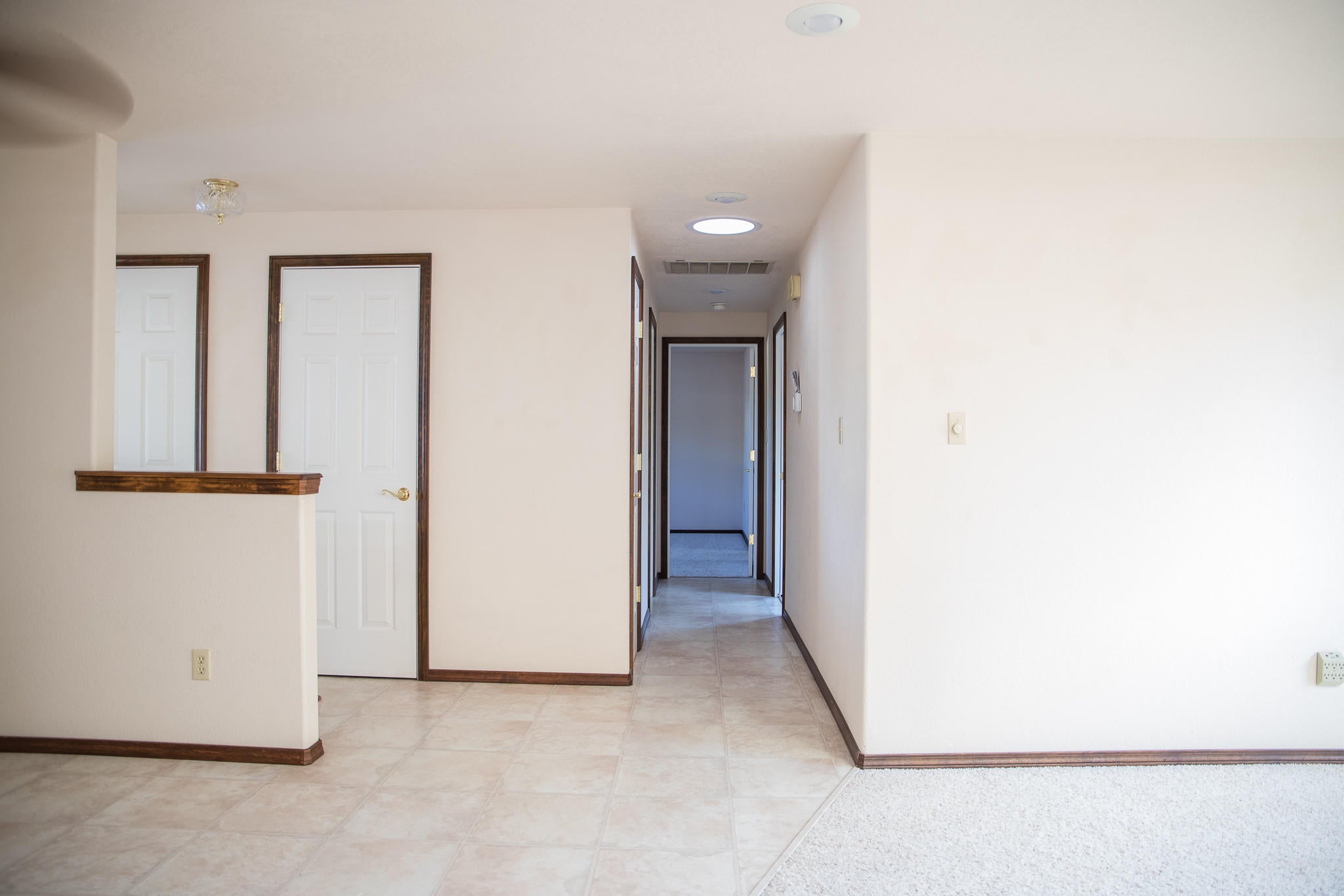 1992 Spring Street Medford, OR 97504 - Photo 13 of 37 Kitchen, dining room looking down hallway. Living rm to the right.