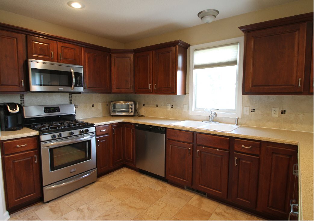 15924 Thunderbird Road Huntertown, IN 46748 - Photo 3 of 31 Gallery Image 3