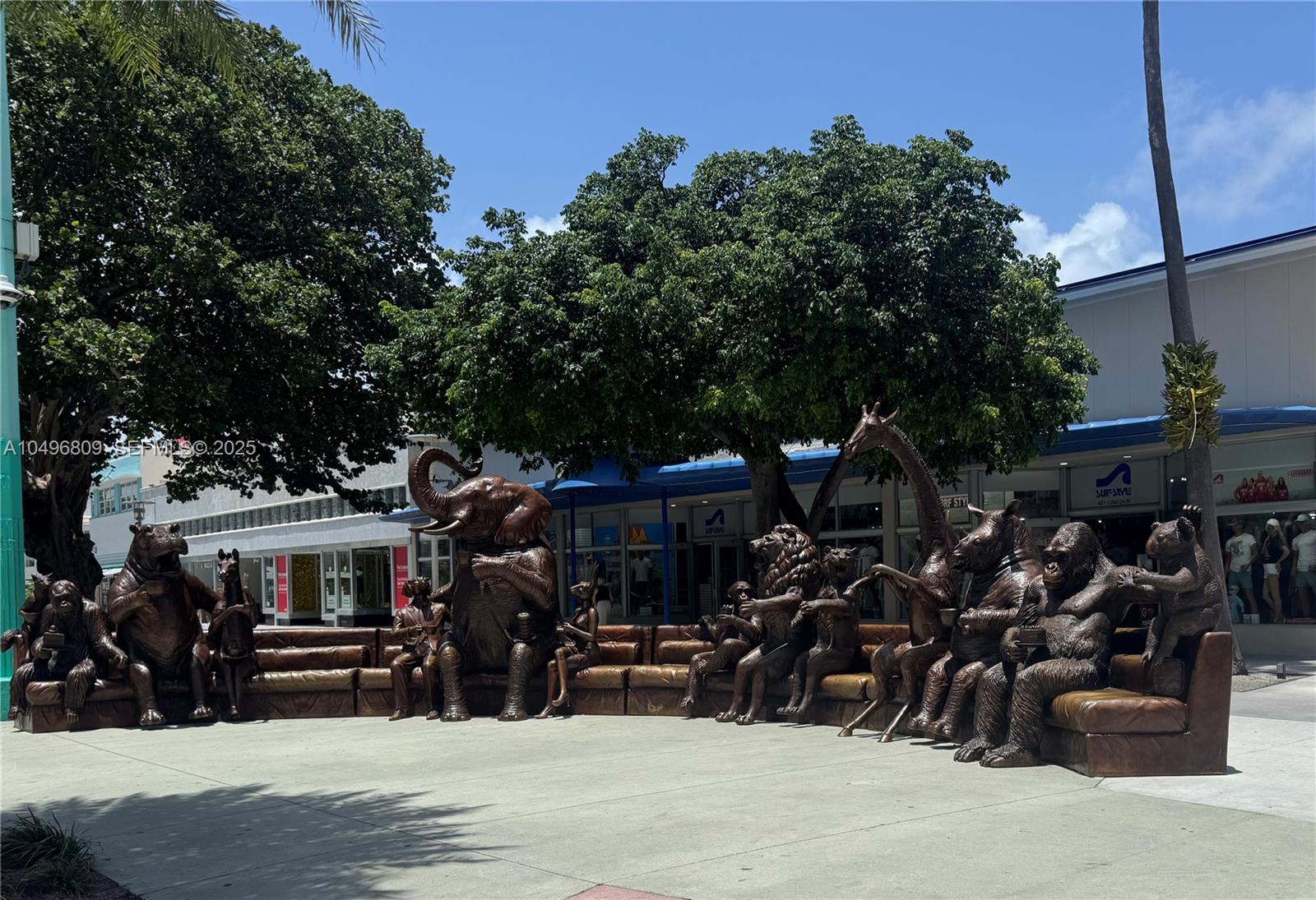 100 Lincoln Road, Unit 1423 Miami Beach, FL 33139 - Photo 54 of 54 a view of street with sitting area