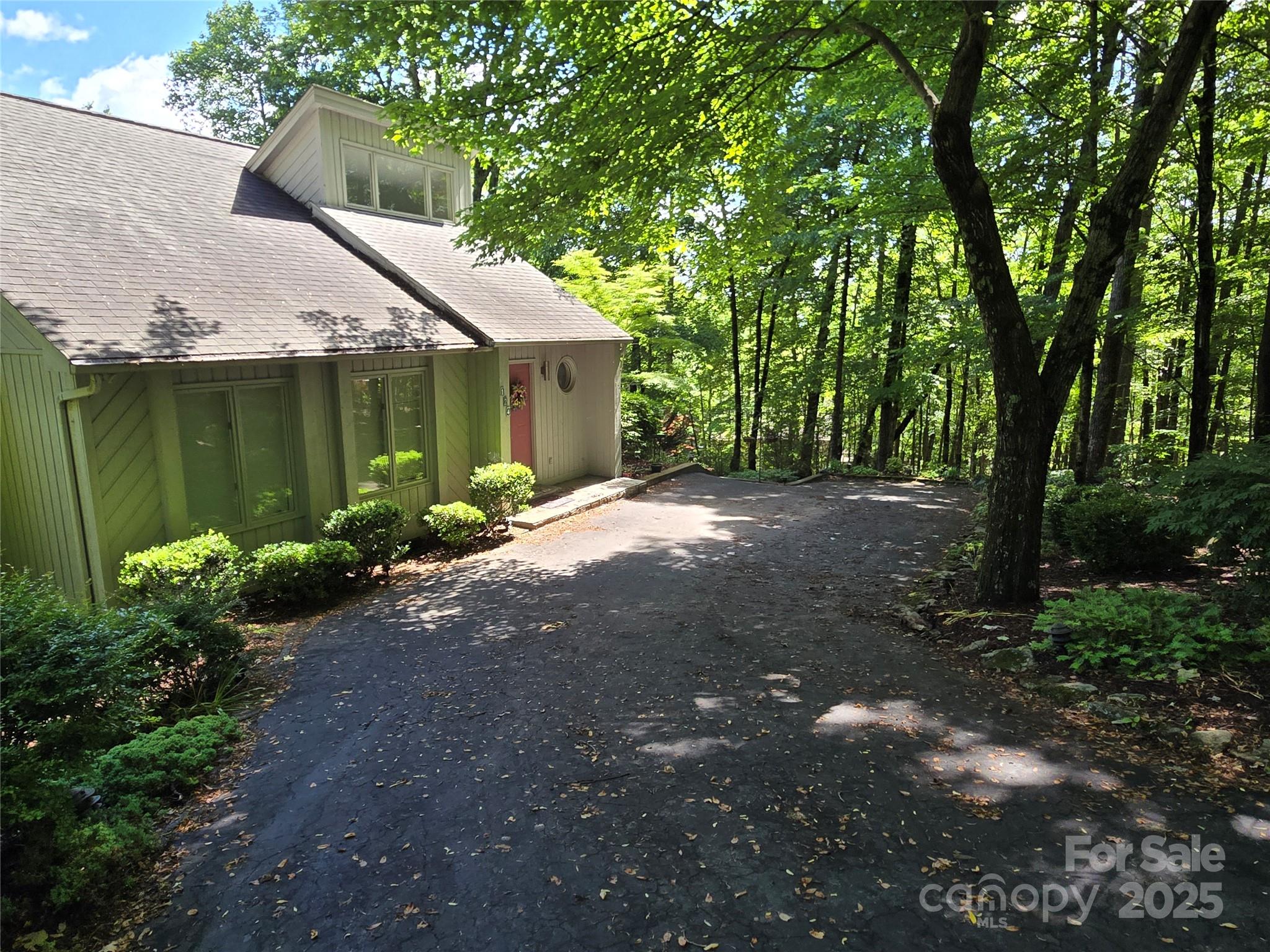 124 Cardinal Road Lake Lure, NC 28746 - Photo 24 of 36 Gallery Image 24