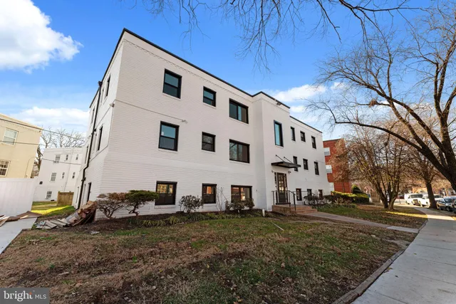 $1,900 | 649 Notabene Drive, Unit 1, Alexandria, VA 22305