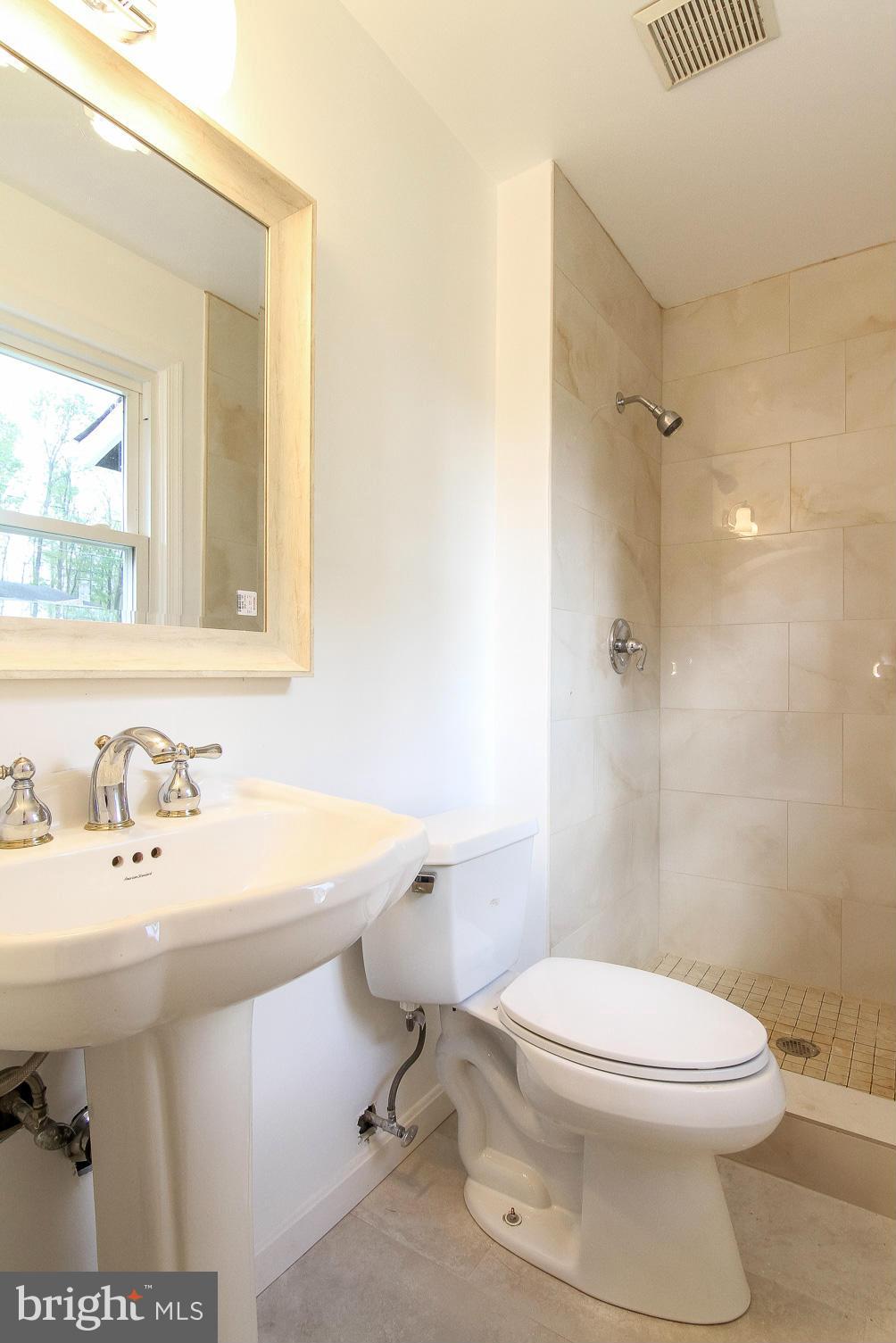 6303 Alberta Street Springfield, VA 22152 - Photo 15 of 27 Bath (Master)