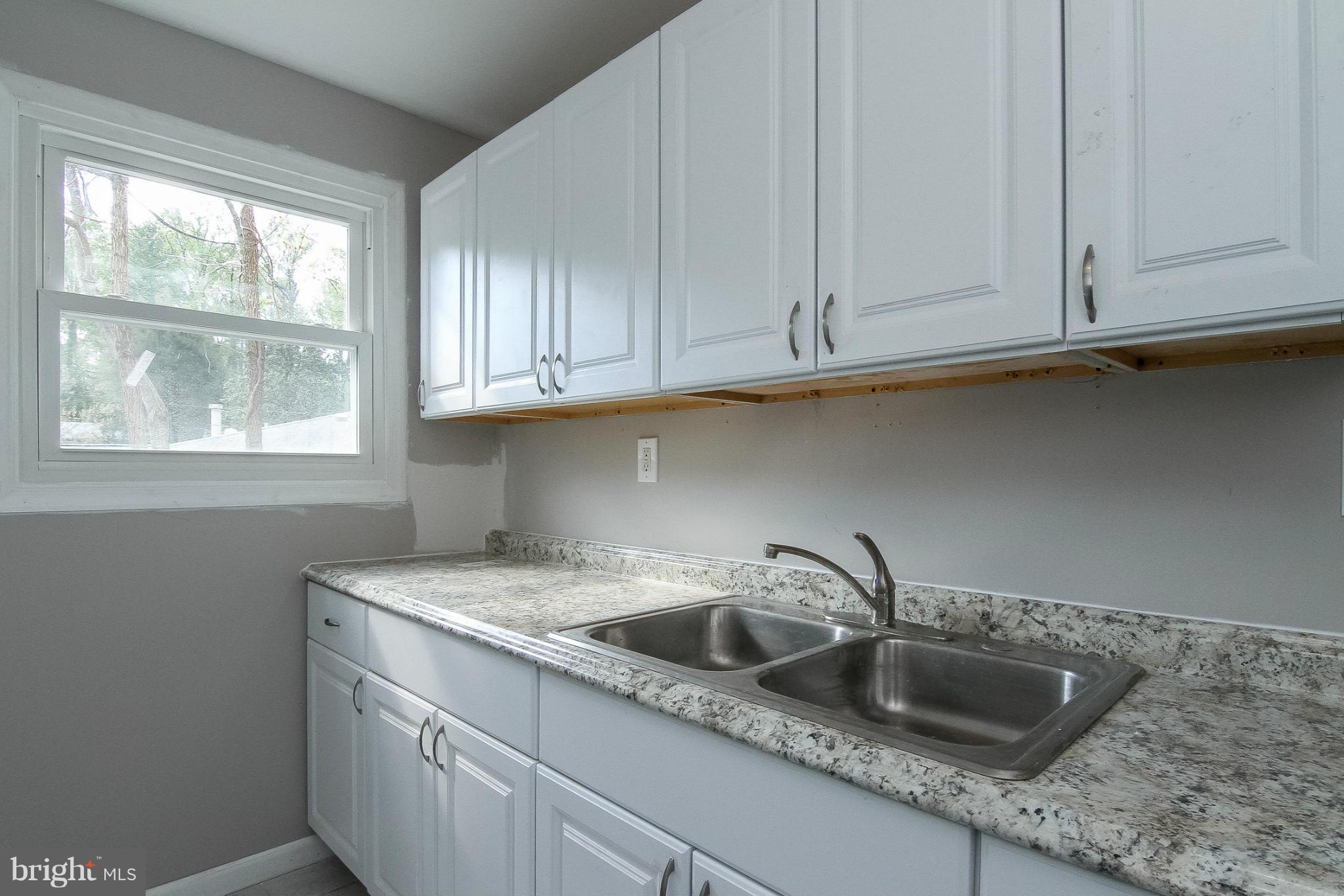 6303 Alberta Street Springfield, VA 22152 - Photo 21 of 27 Interior (General)