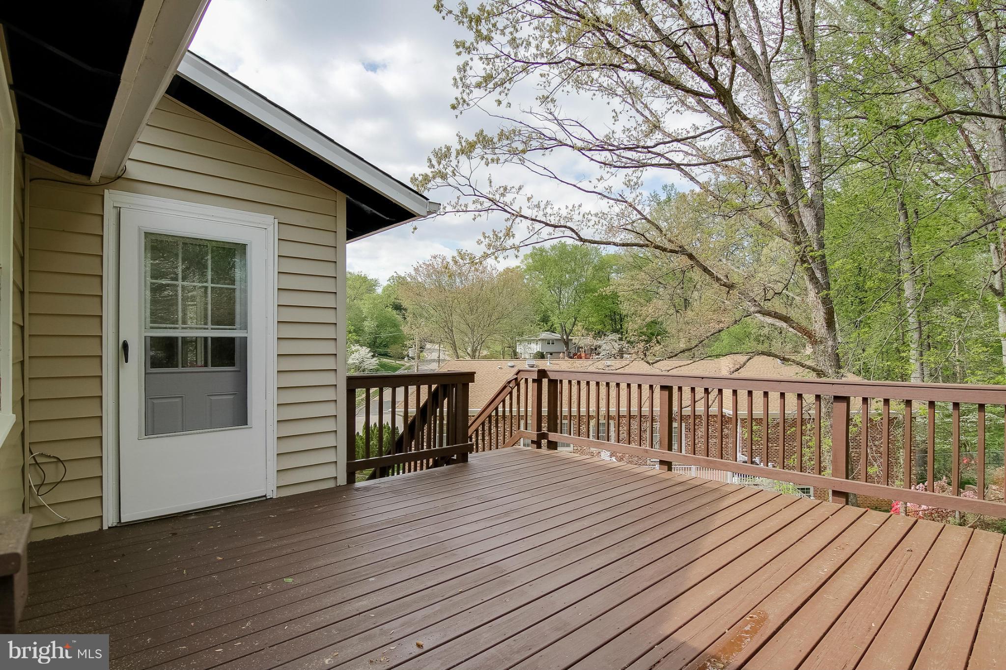 6303 Alberta Street Springfield, VA 22152 - Photo 23 of 27 Exterior (Rear)