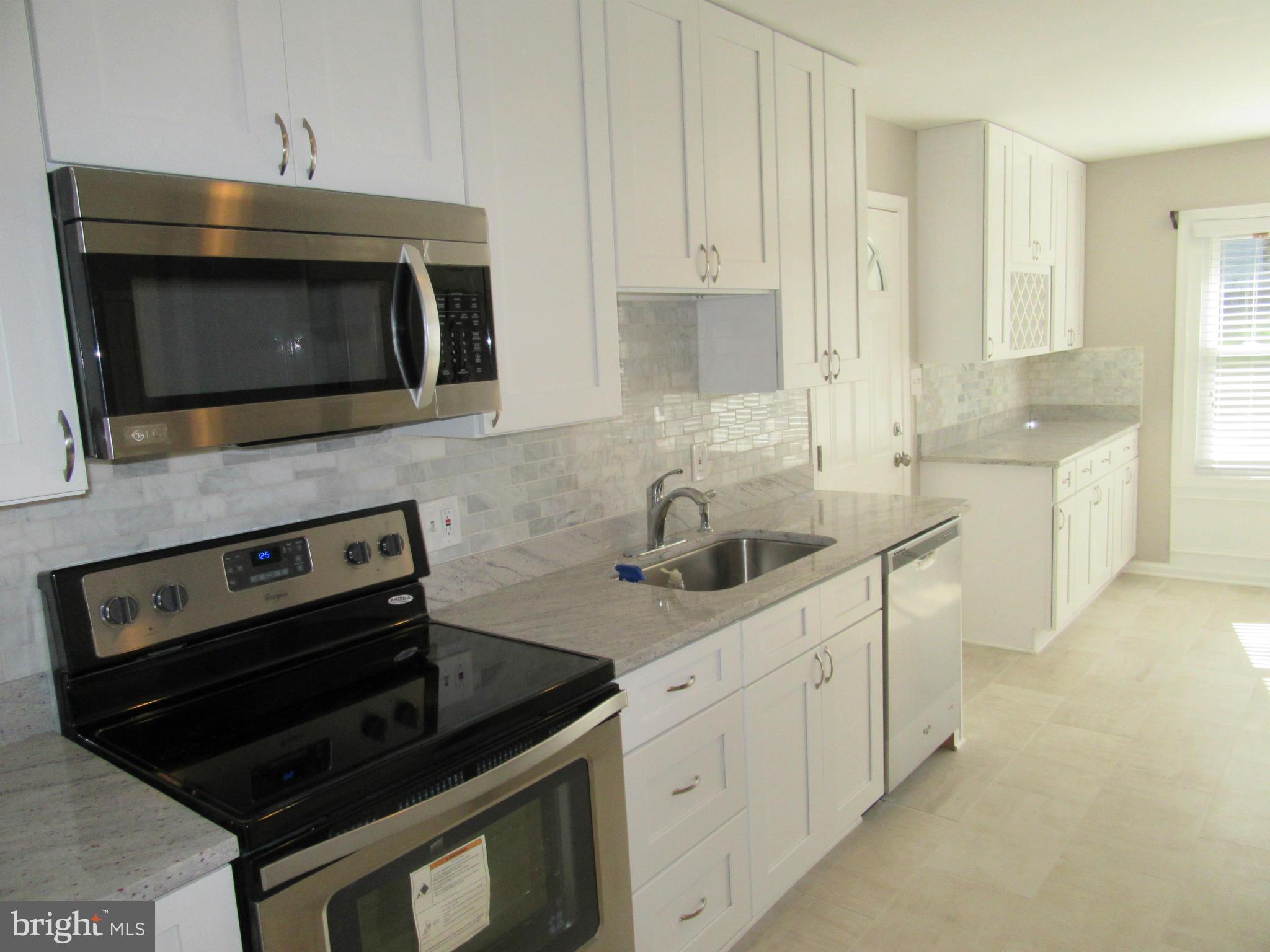 6303 Alberta Street Springfield, VA 22152 - Photo 4 of 27 Kitchen