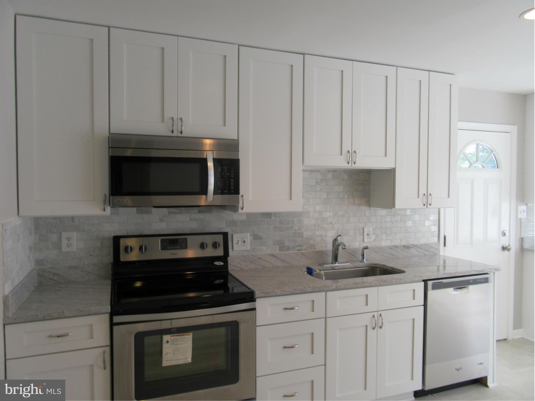 6303 Alberta Street Springfield, VA 22152 - Photo 6 of 27 Kitchen