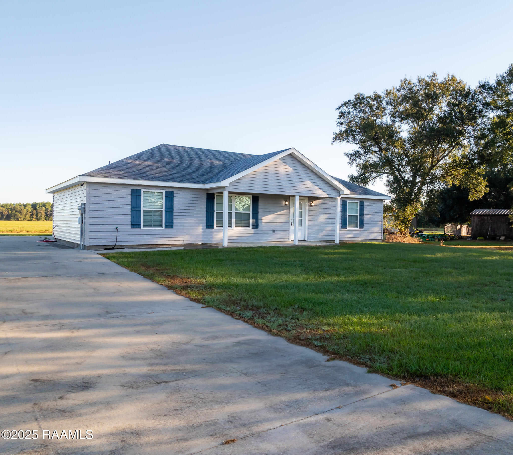436 Hidalgo Road Opelousas, LA 70570 - Photo 2 of 21 DJI_0111