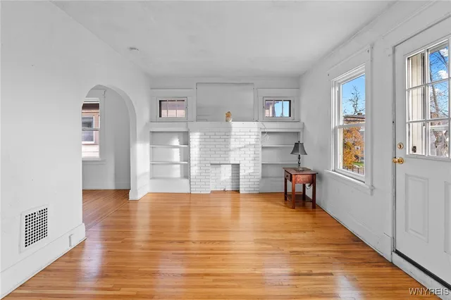 $1,500 | 394 Taunton Place, Buffalo, NY 14216