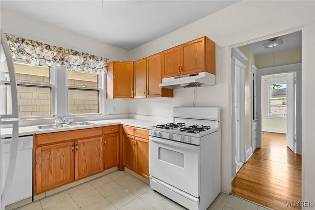 $1,500 | 394 Taunton Place, Buffalo, NY 14216