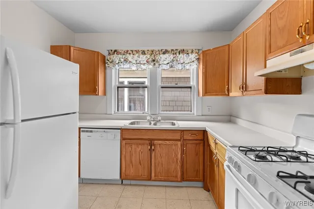 $1,500 | 394 Taunton Place, Buffalo, NY 14216