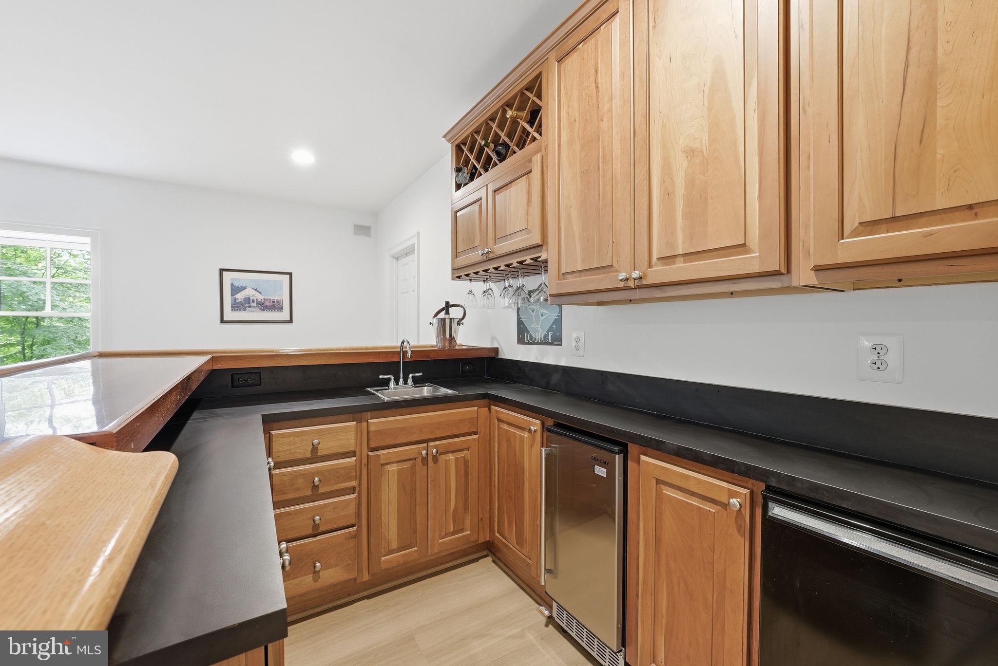 2608 Hunter Mill Road Oakton, VA 22124 - Photo 35 of 50