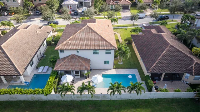 $1,399,500 | 7131 Limestone Cay Road, Limestone Creek, FL 33458