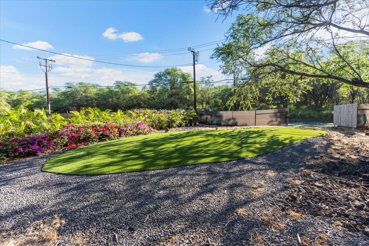 0 Makena Alanui Road Kihei, HI 96753 - Photo 48 of 50 a view of a bench in a garden