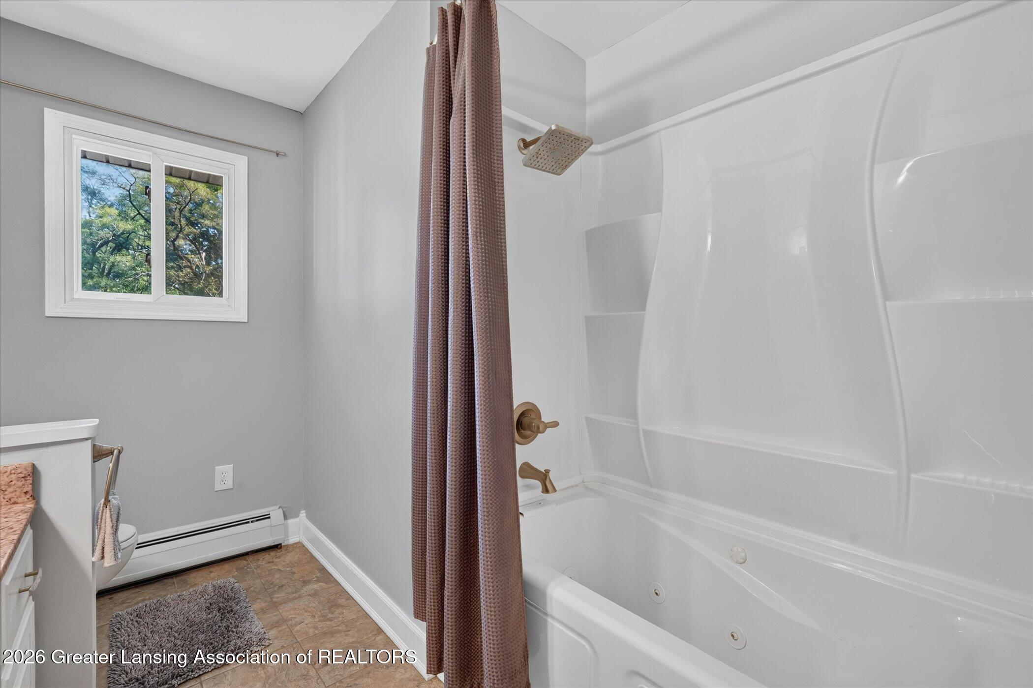 1434 Petts Road Fenton, MI 48430 - Photo 37 of 74 Bathroom