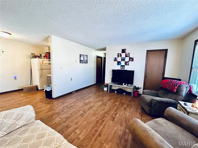 $1,400,000 | 207 South 5th Street, Louisiana, MO 63353