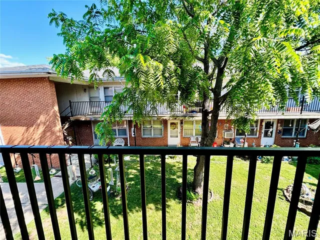 $1,400,000 | 207 South 5th Street, Louisiana, MO 63353