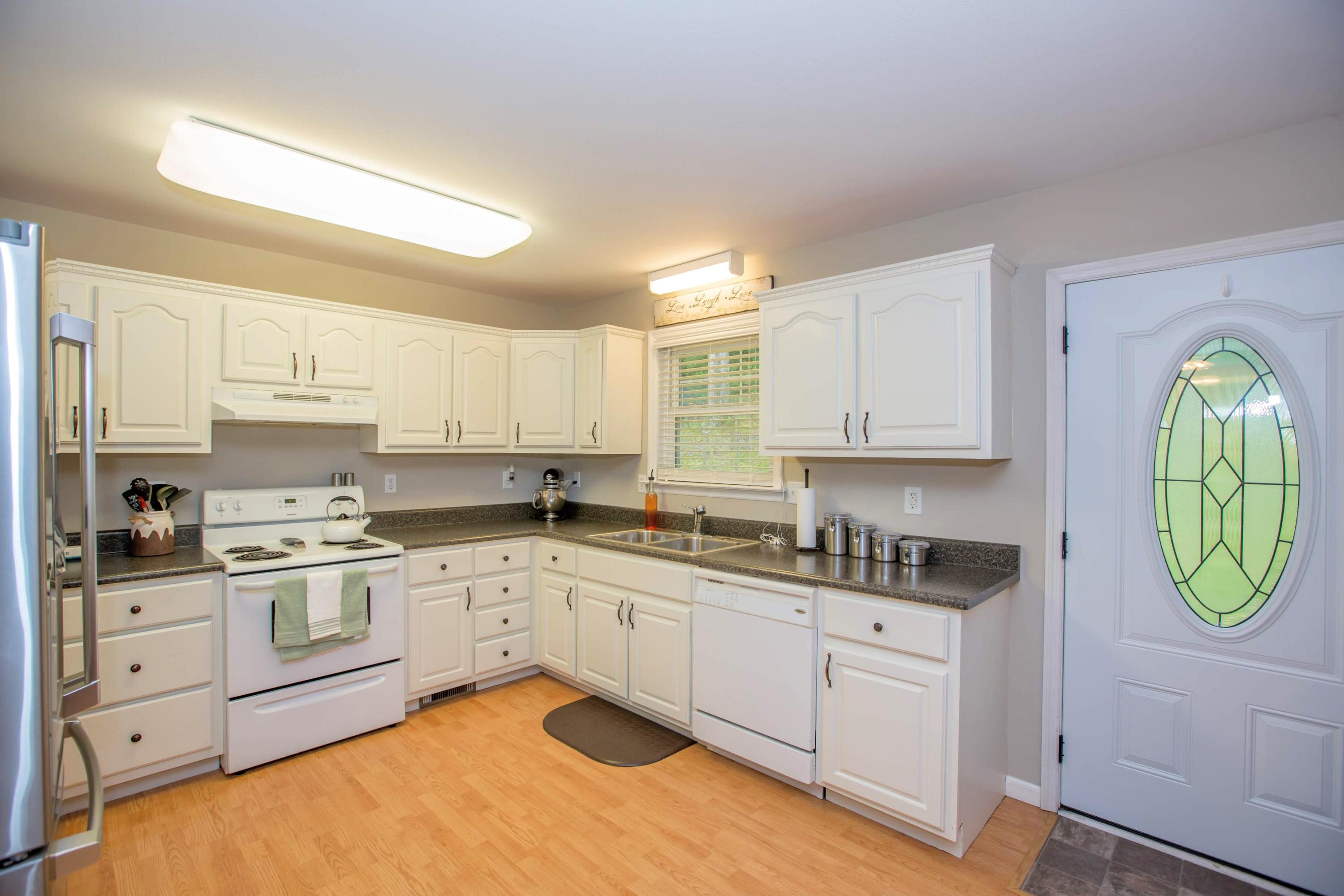 1002 Daugherty Ferry Road Sale Creek, TN 37373 - Photo 17 of 41 Bright Kitchen!