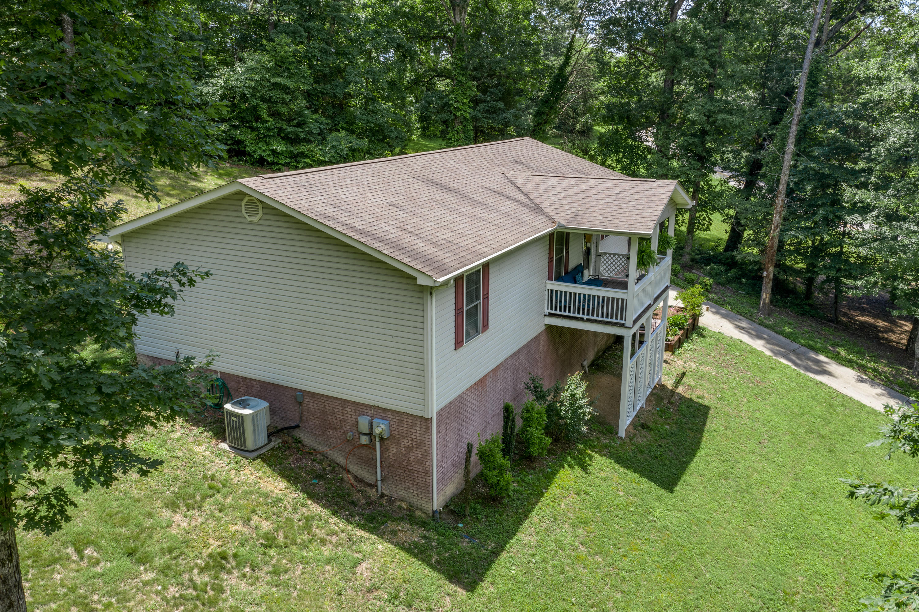 1002 Daugherty Ferry Road Sale Creek, TN 37373 - Photo 3 of 41 Side-View of Home
