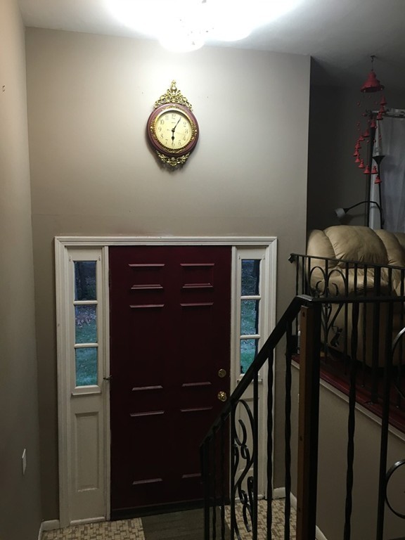 136 Allen Road Billerica, MA 01821 - Photo 4 of 20 Gallery Image 4