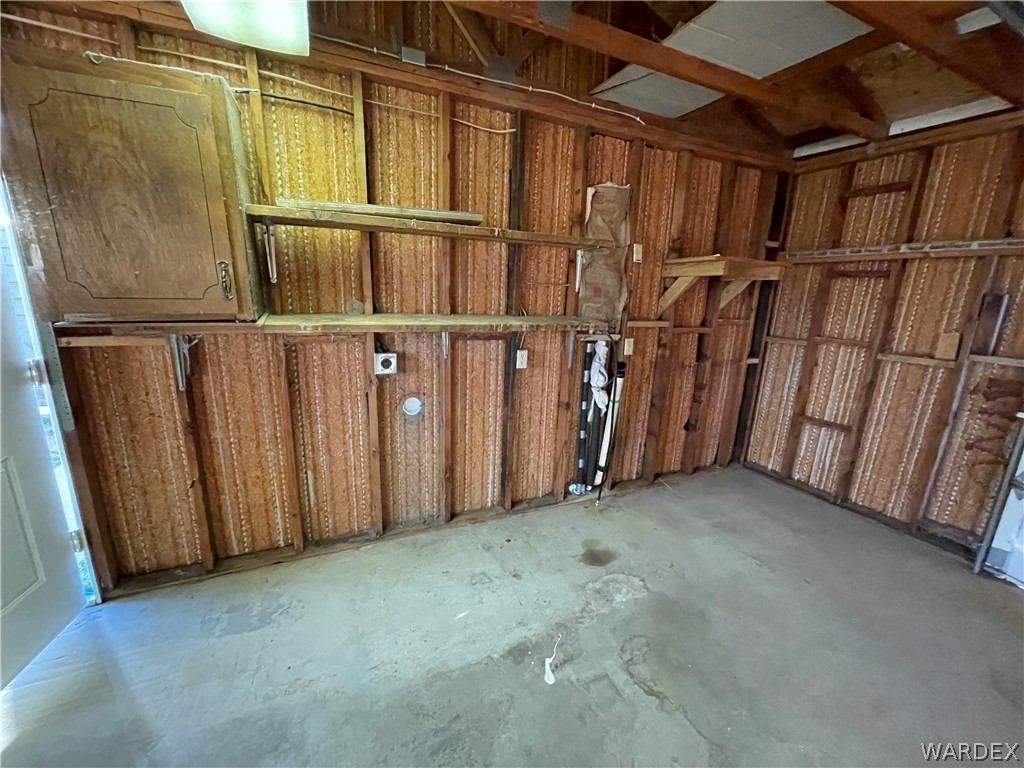 2190 Devlin Avenue Kingman, AZ 86409 - Photo 29 of 32