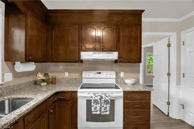 $357,900 | 101 Shady Oak Court, Clemmons, NC 27012