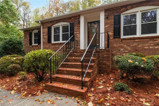 $357,900 | 101 Shady Oak Court, Clemmons, NC 27012