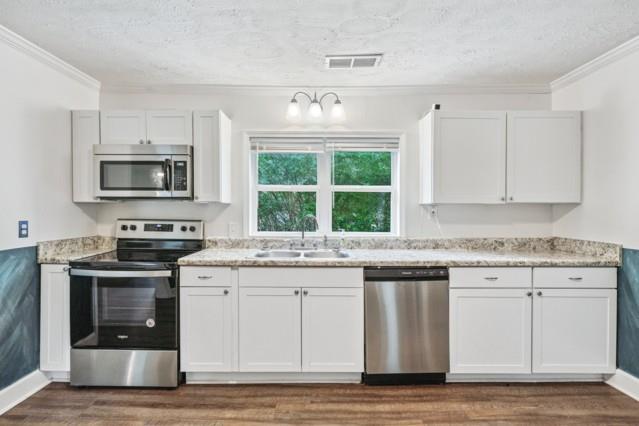 155 Horton Street Winder, GA 30680 - Photo 8 of 33