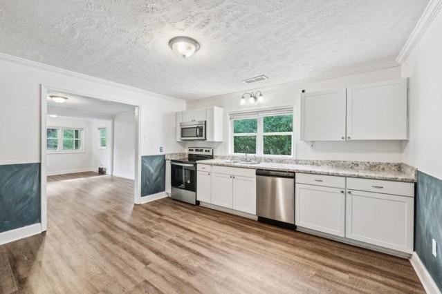 155 Horton Street Winder, GA 30680 - Photo 9 of 33