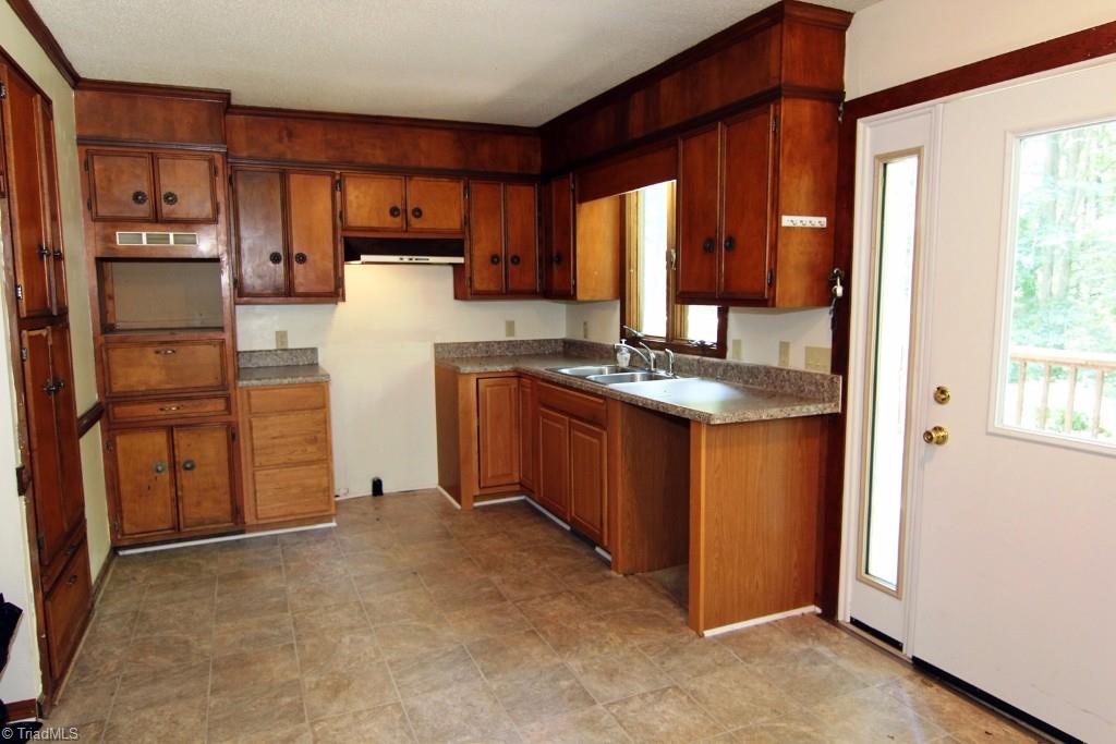 261 Claude Ratledge Road Mocksville, NC 27028 - Photo 5 of 25 Gallery Image 5