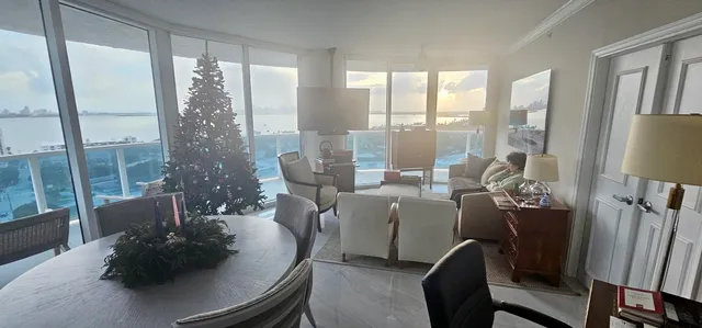 $2,950 | 1881 79th Street Causeway, Miami Beach, FL 33141