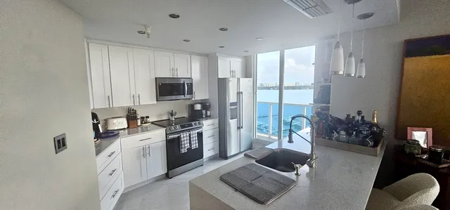 $2,950 | 1881 79th Street Causeway, Miami Beach, FL 33141