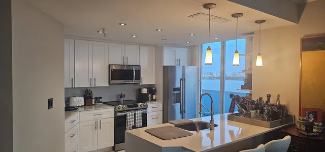 $2,950 | 1881 79th Street Causeway, Miami Beach, FL 33141