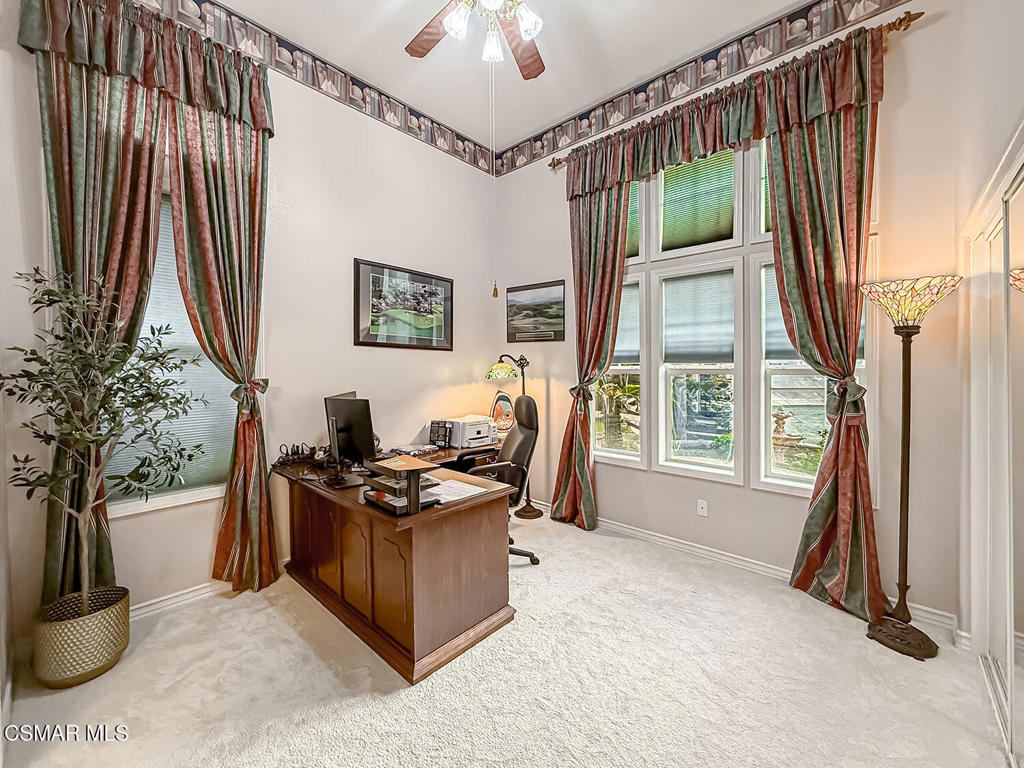 290 Culview Court Simi Valley, CA 93065 - Photo 23 of 68